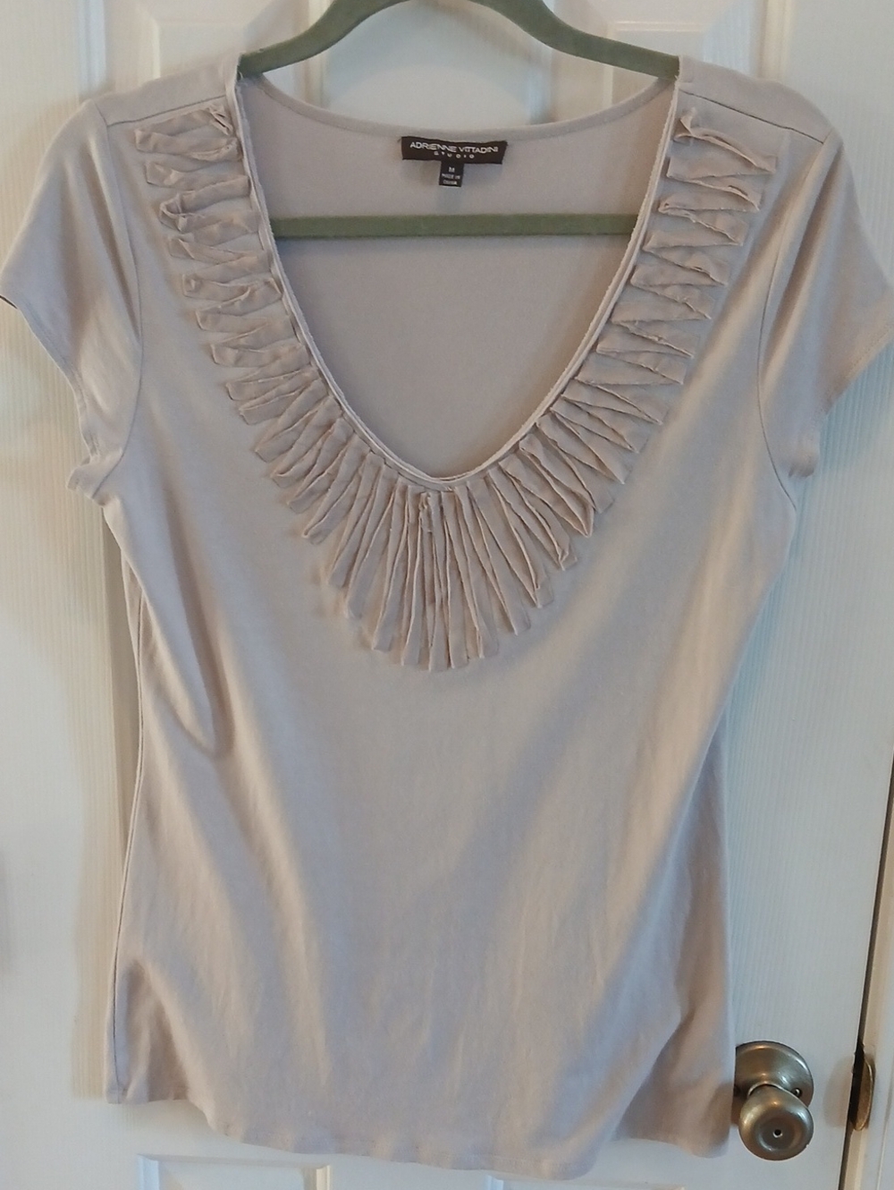 Adrienne Vittadini Women's Light Gray Ruffle V-Neck Top
